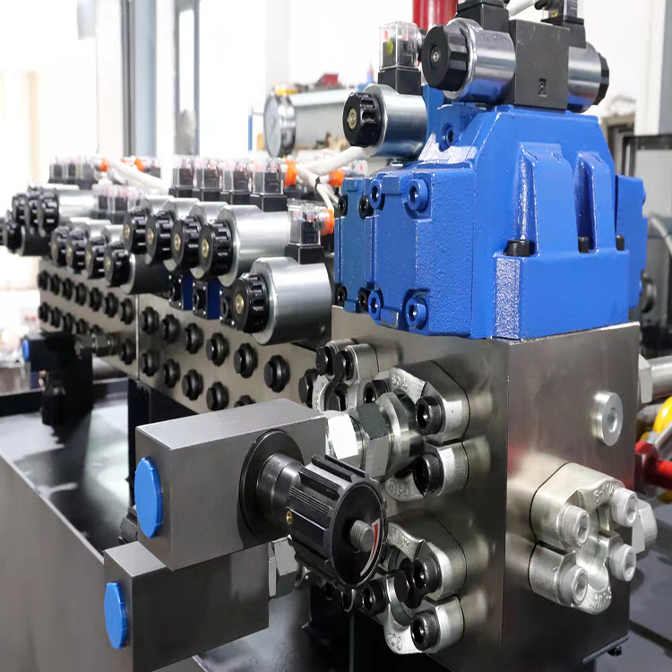 液壓油泄漏會(huì)對(duì)液壓機(jī)造成什么樣的危害——科興液壓 液壓油泄漏會(huì)對(duì)液壓機(jī)造成什么樣的危害——科興液壓